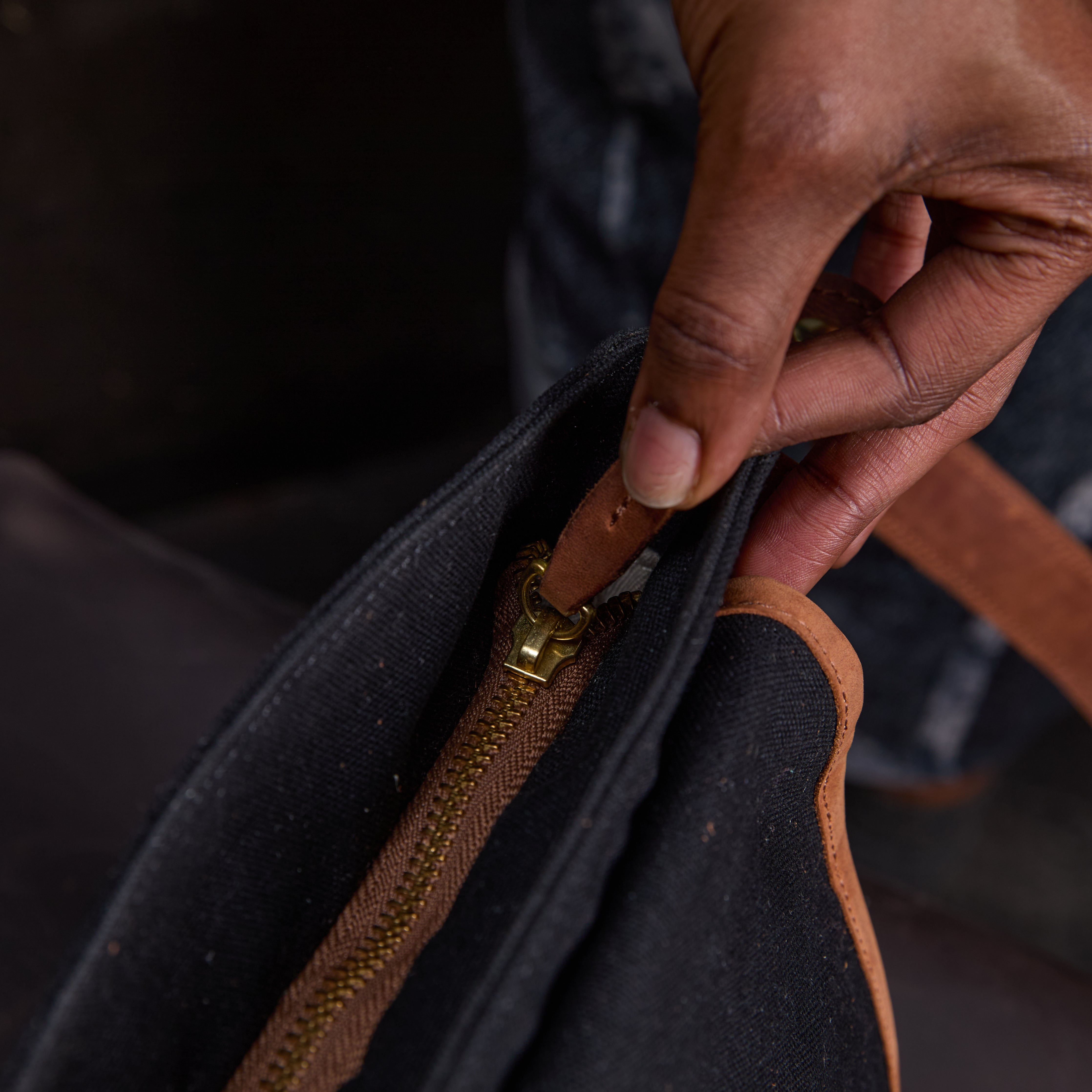 Canvas Millicent Crossbody