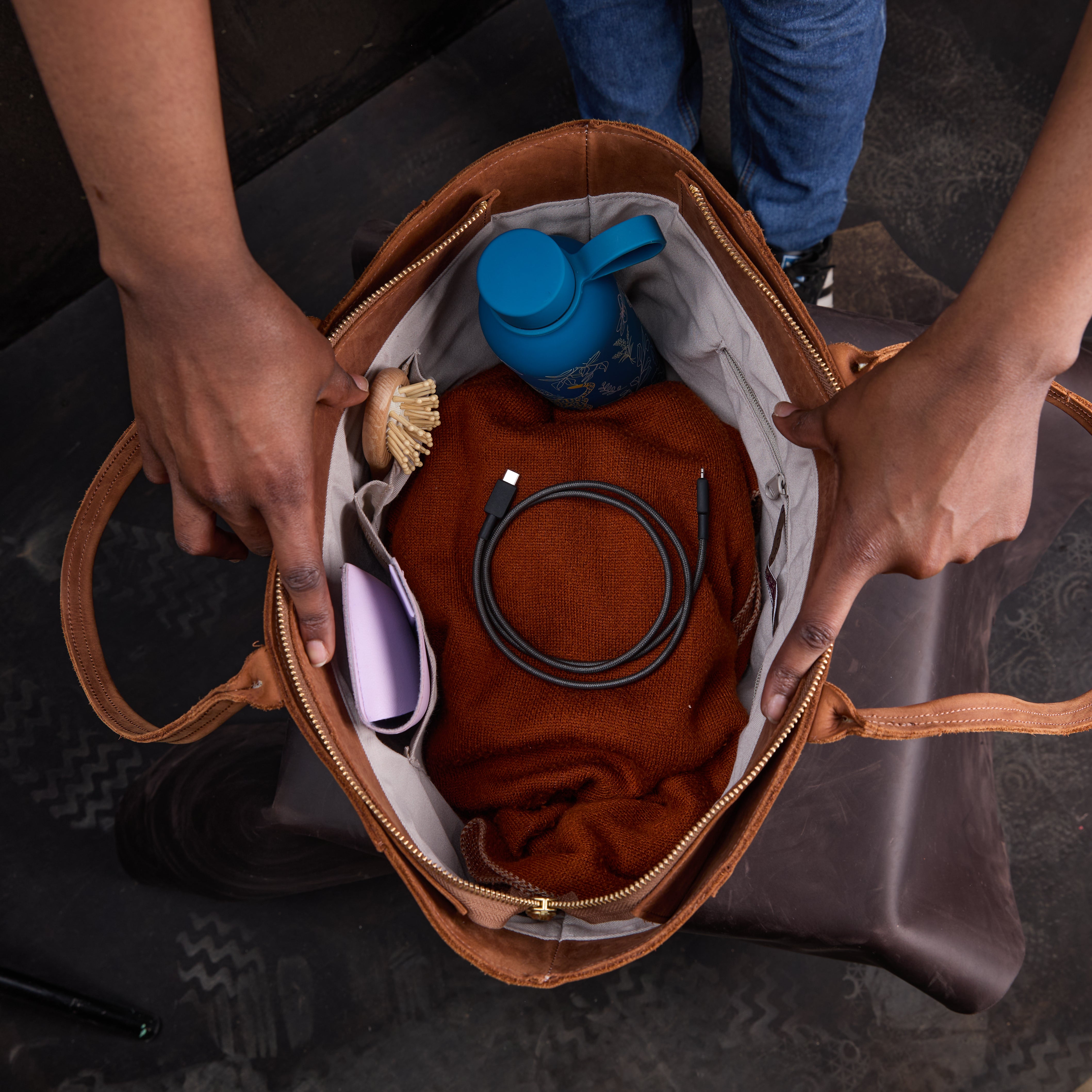 Pull-up Leather Jane Tote