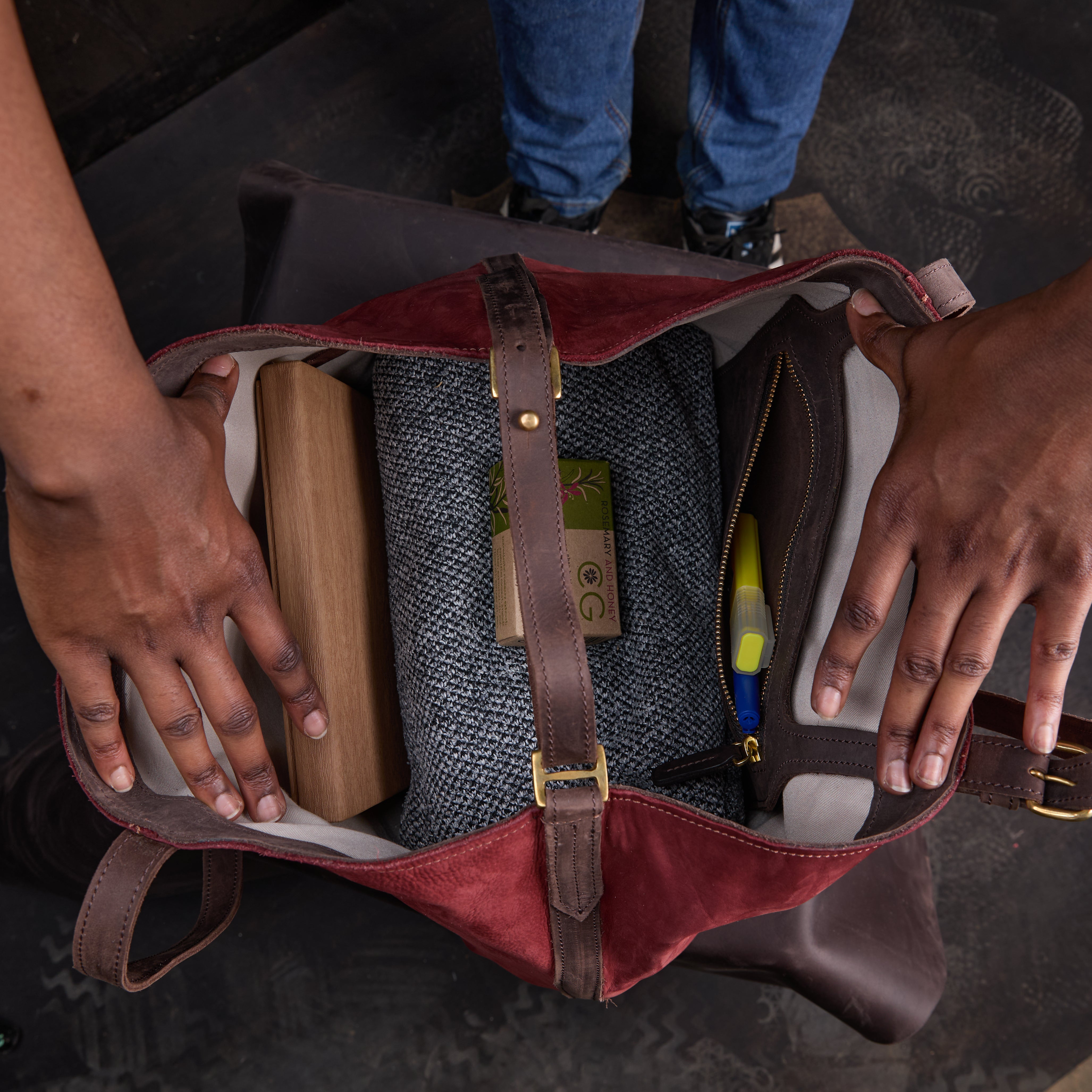 Suede Tote Plain