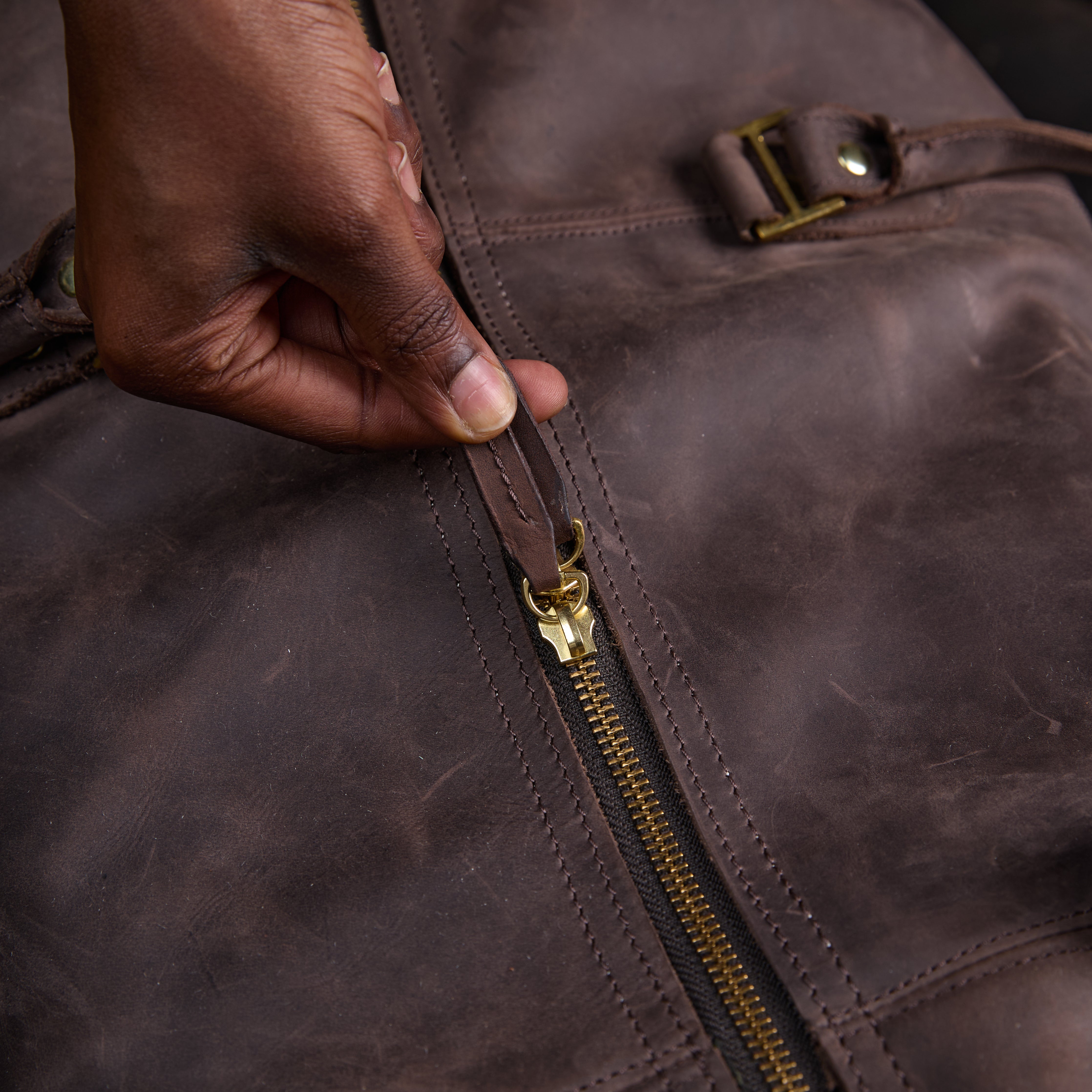 Pull-up Leather Judith Weekender