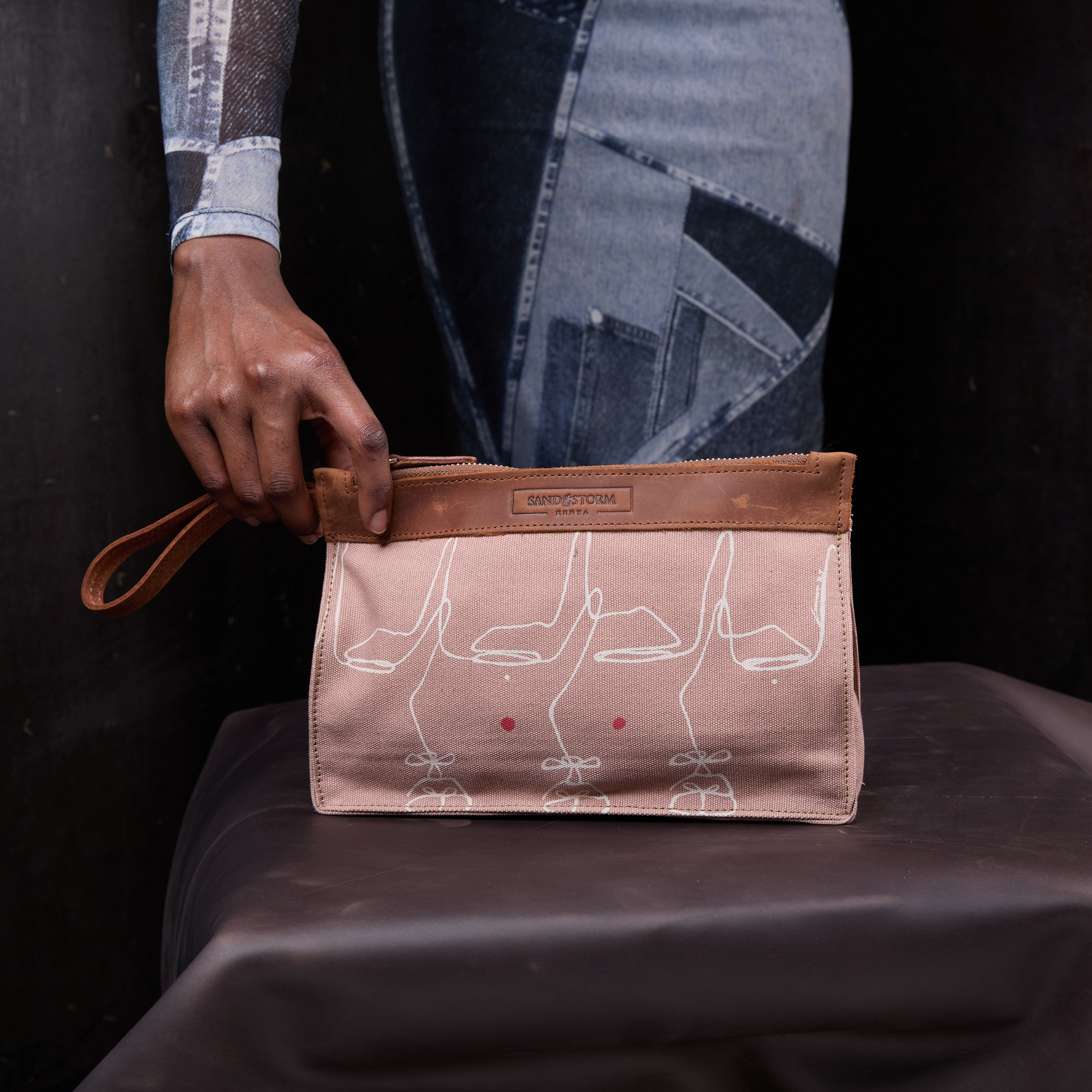 Canvas Agnes Pouch Intertwine Print x EndoSquared