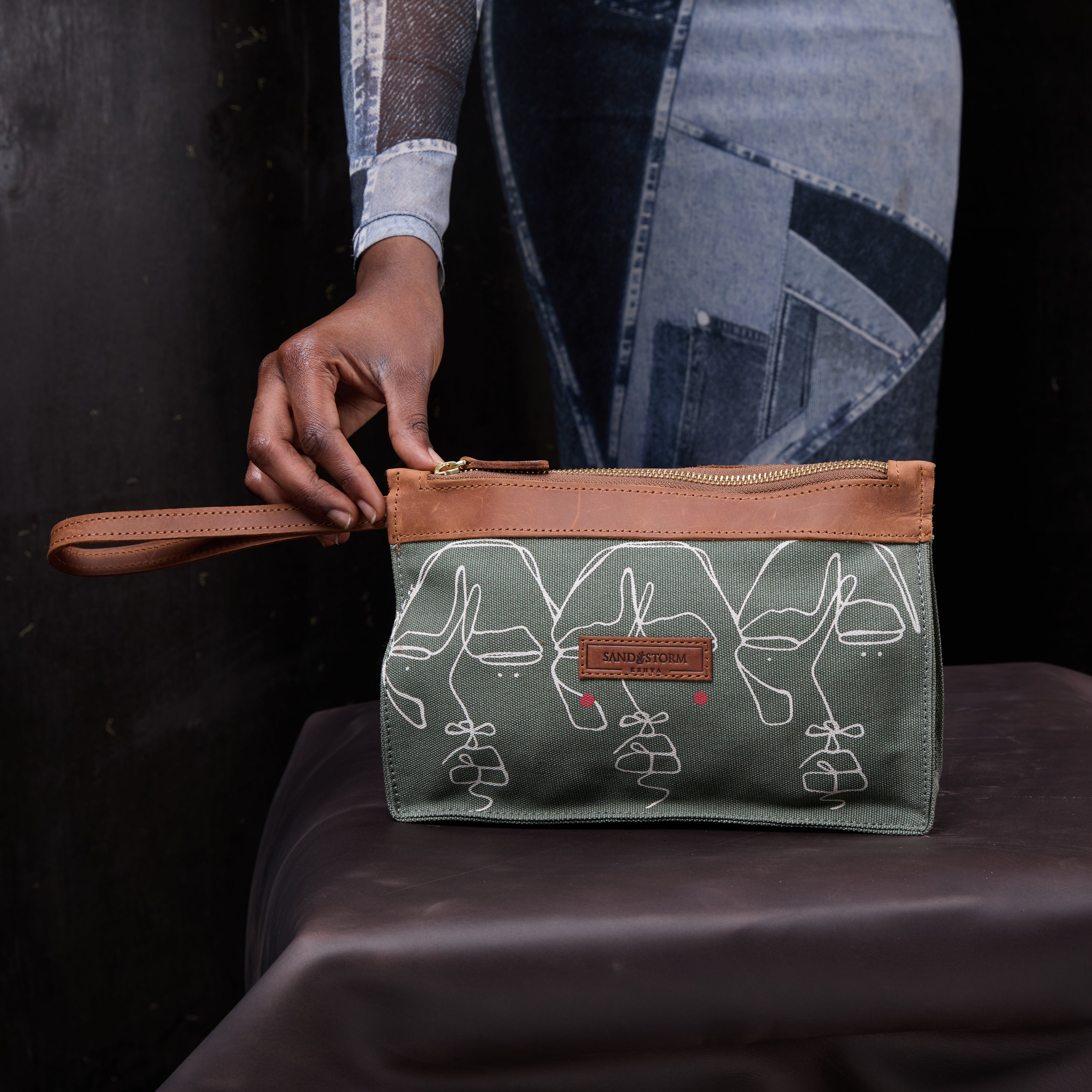 Canvas Agnes Pouch Sita Print x EndoSquared