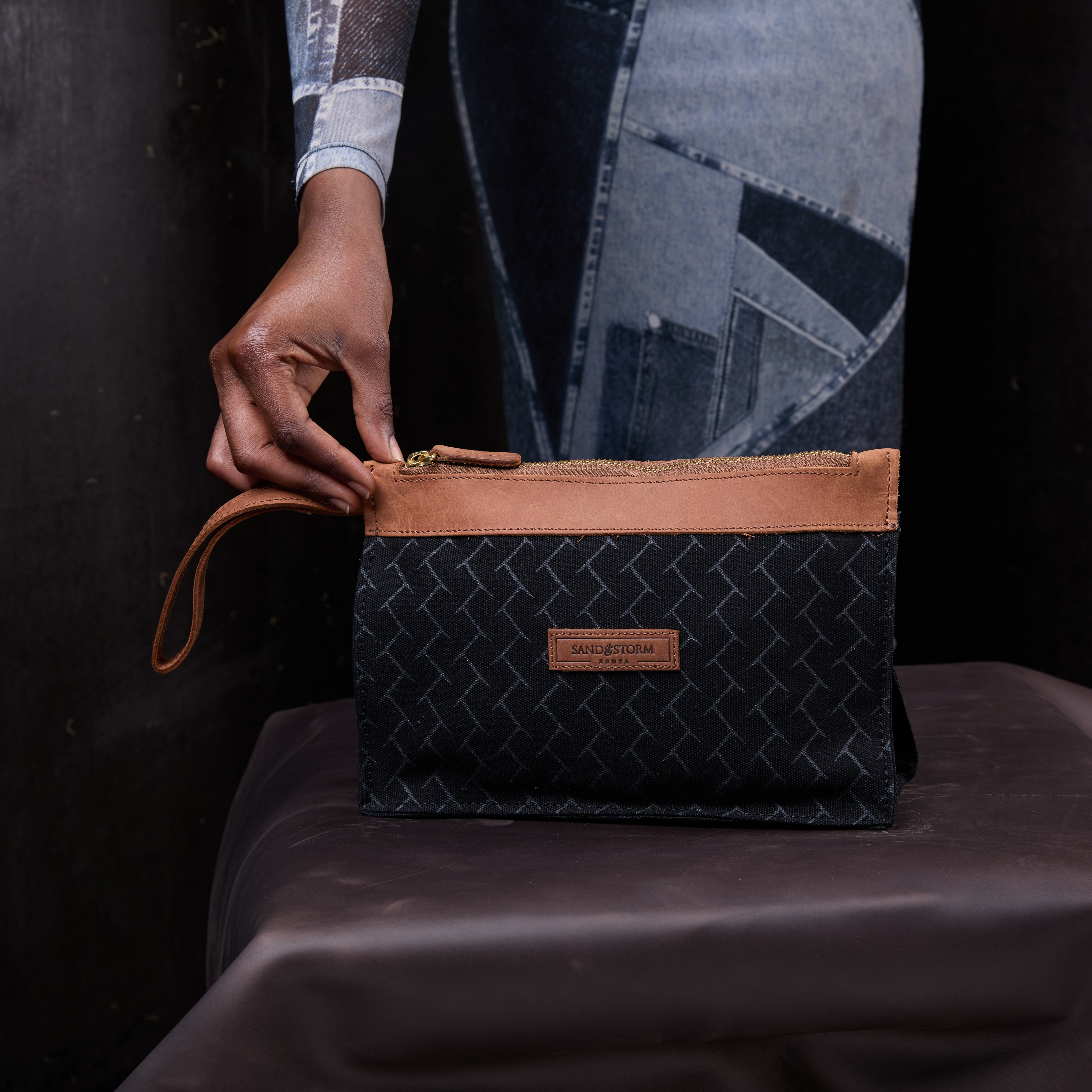 Canvas Agnes Woven Print Pouch