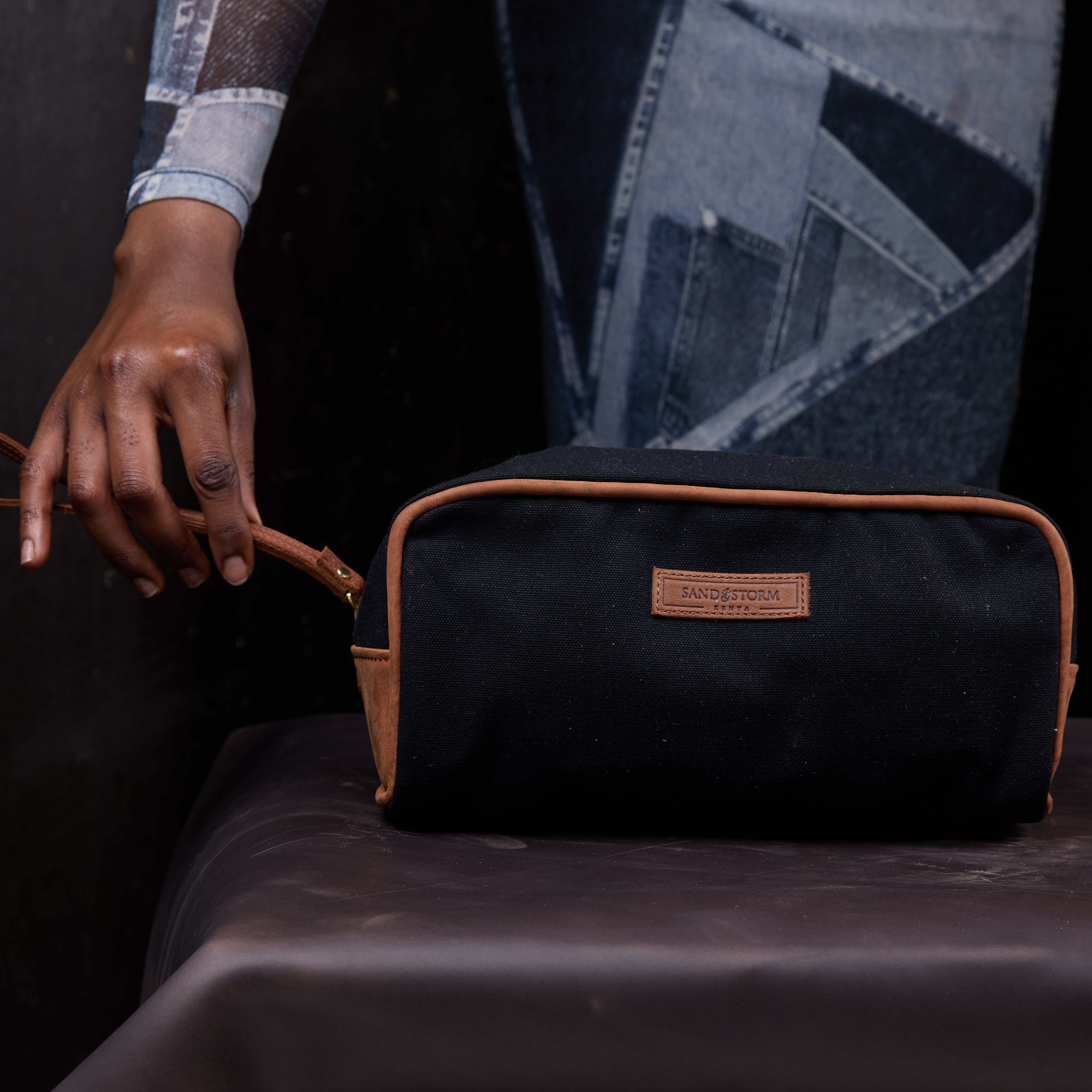 Canvas Weekend Washbag