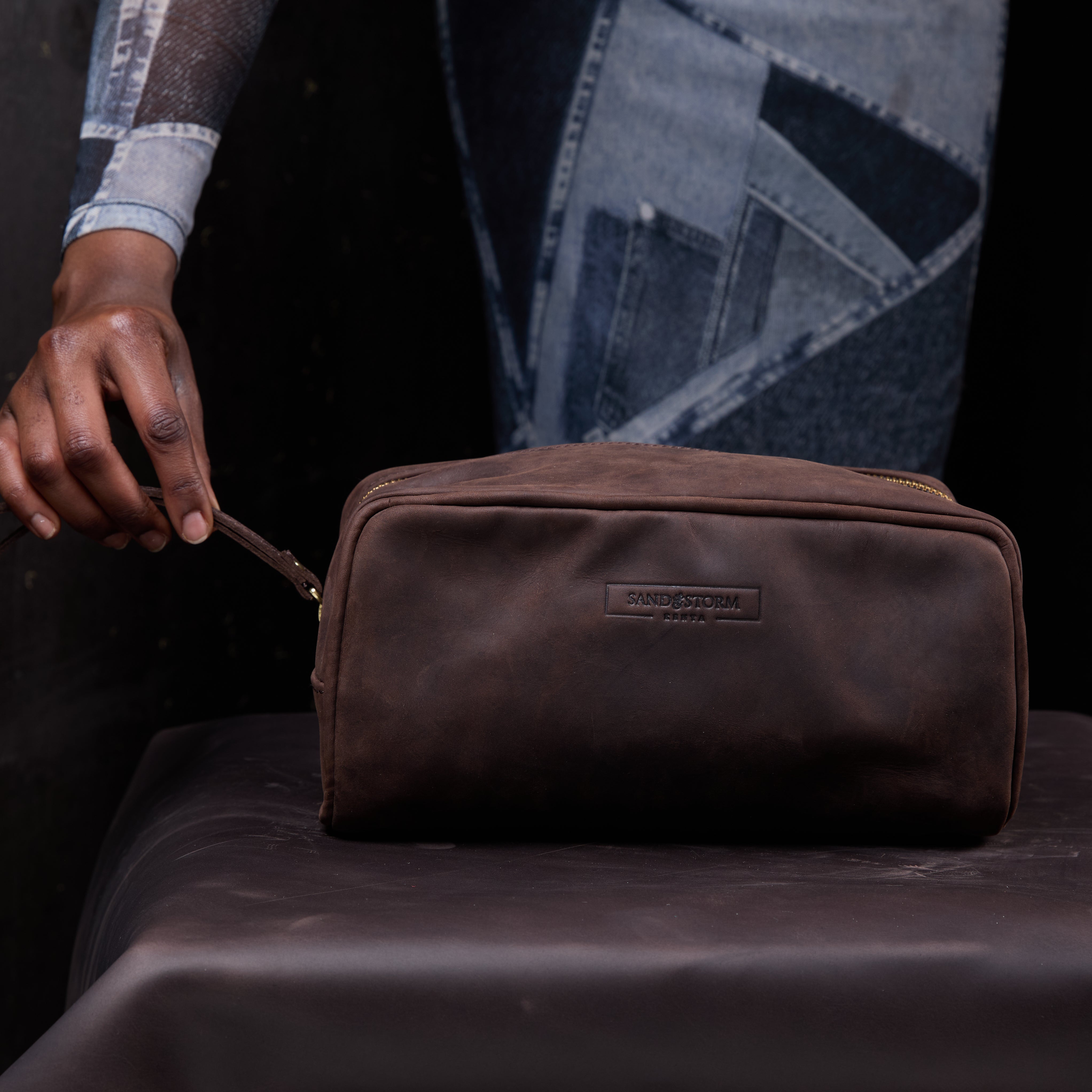 Pull-up Leather Weekend Washbag