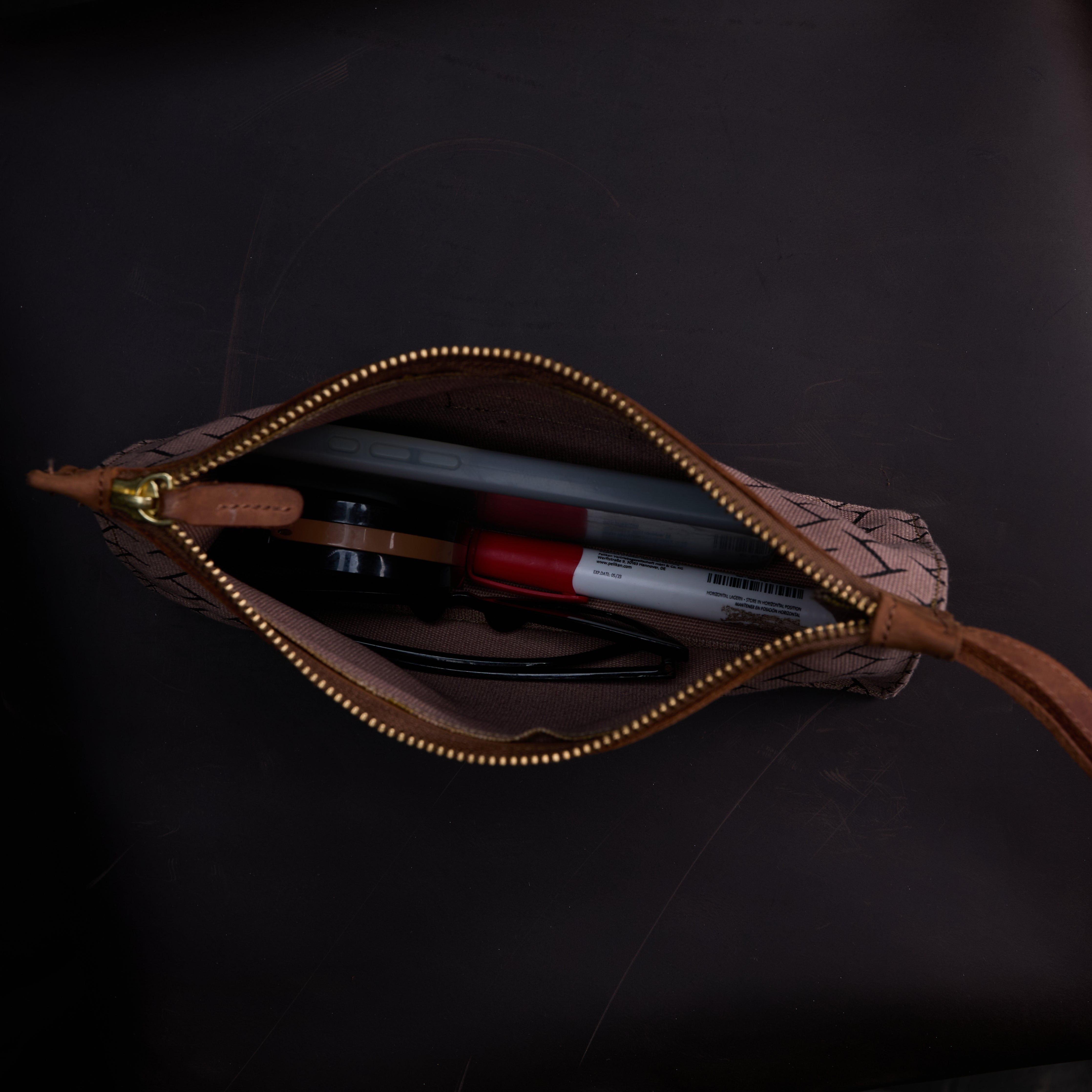 Canvas Agnes Woven Print Pouch