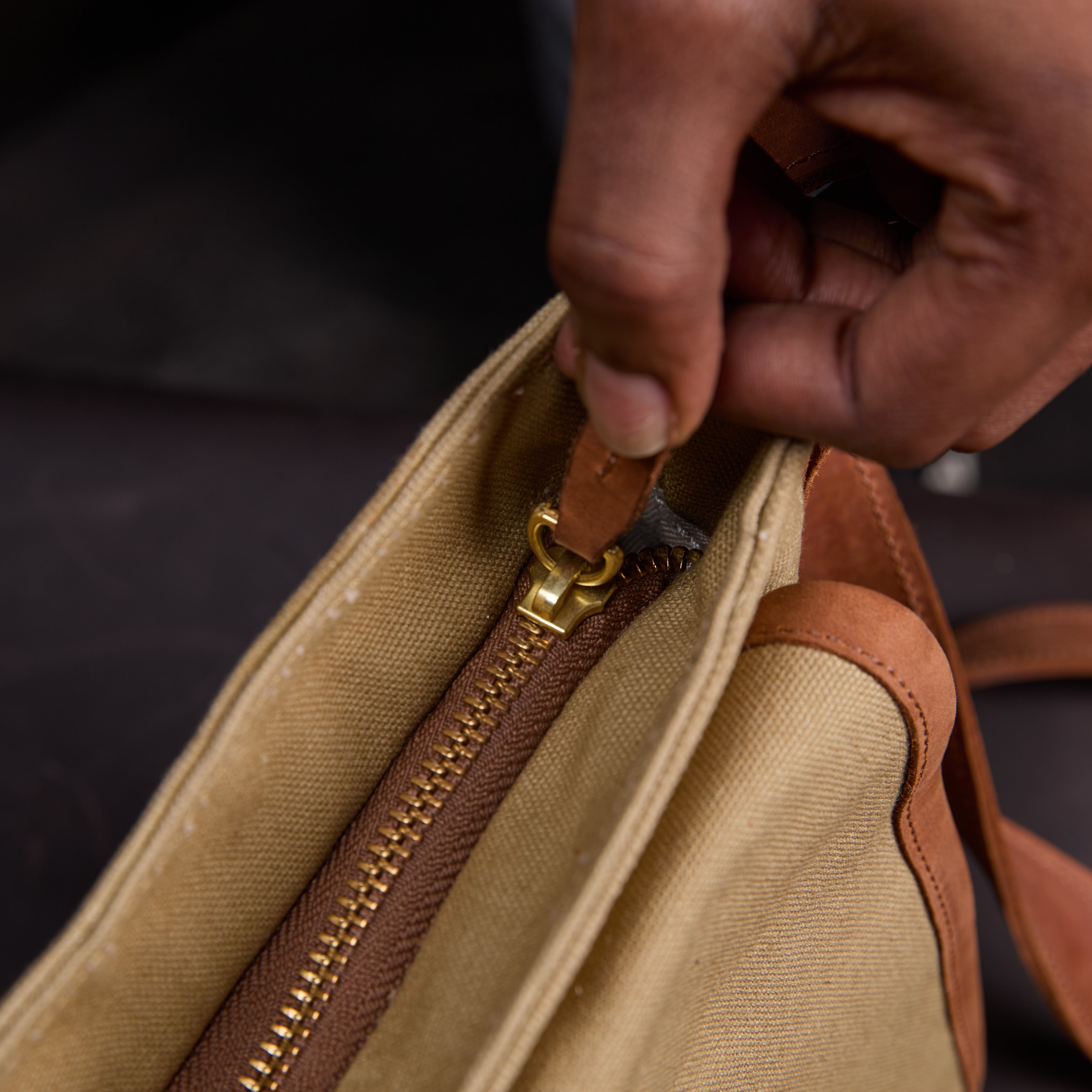 Canvas Millicent Crossbody