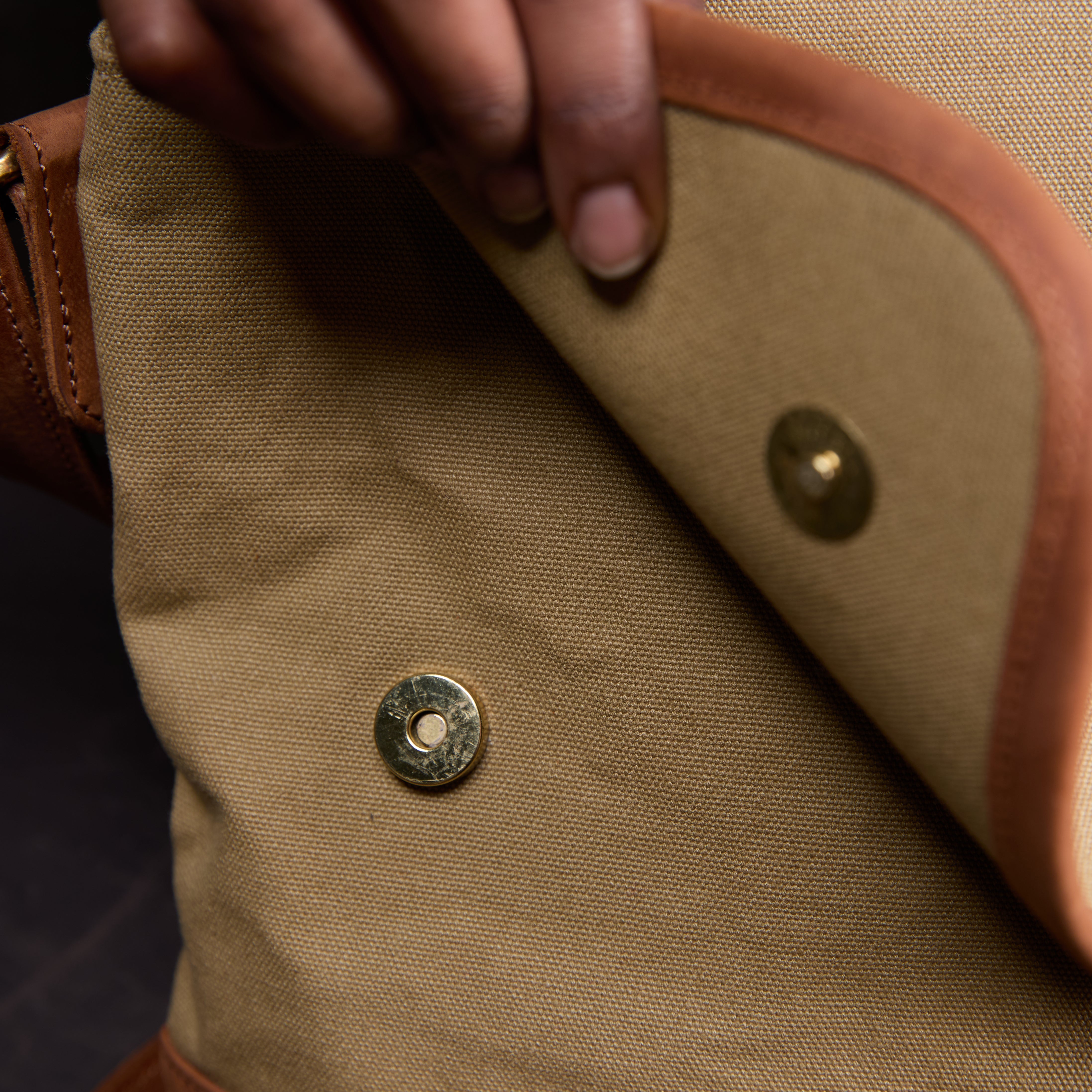 Canvas Millicent Crossbody