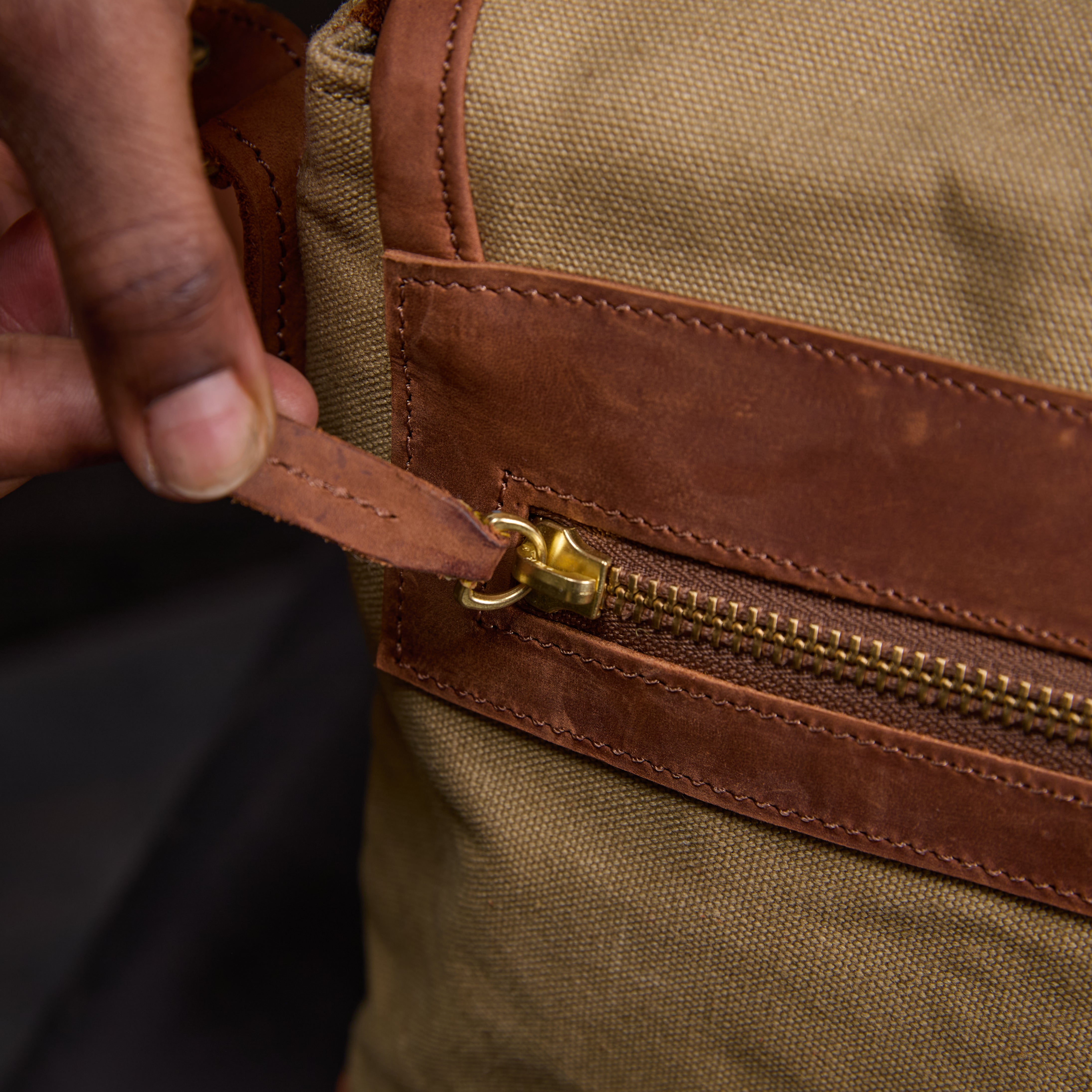 Canvas Millicent Crossbody