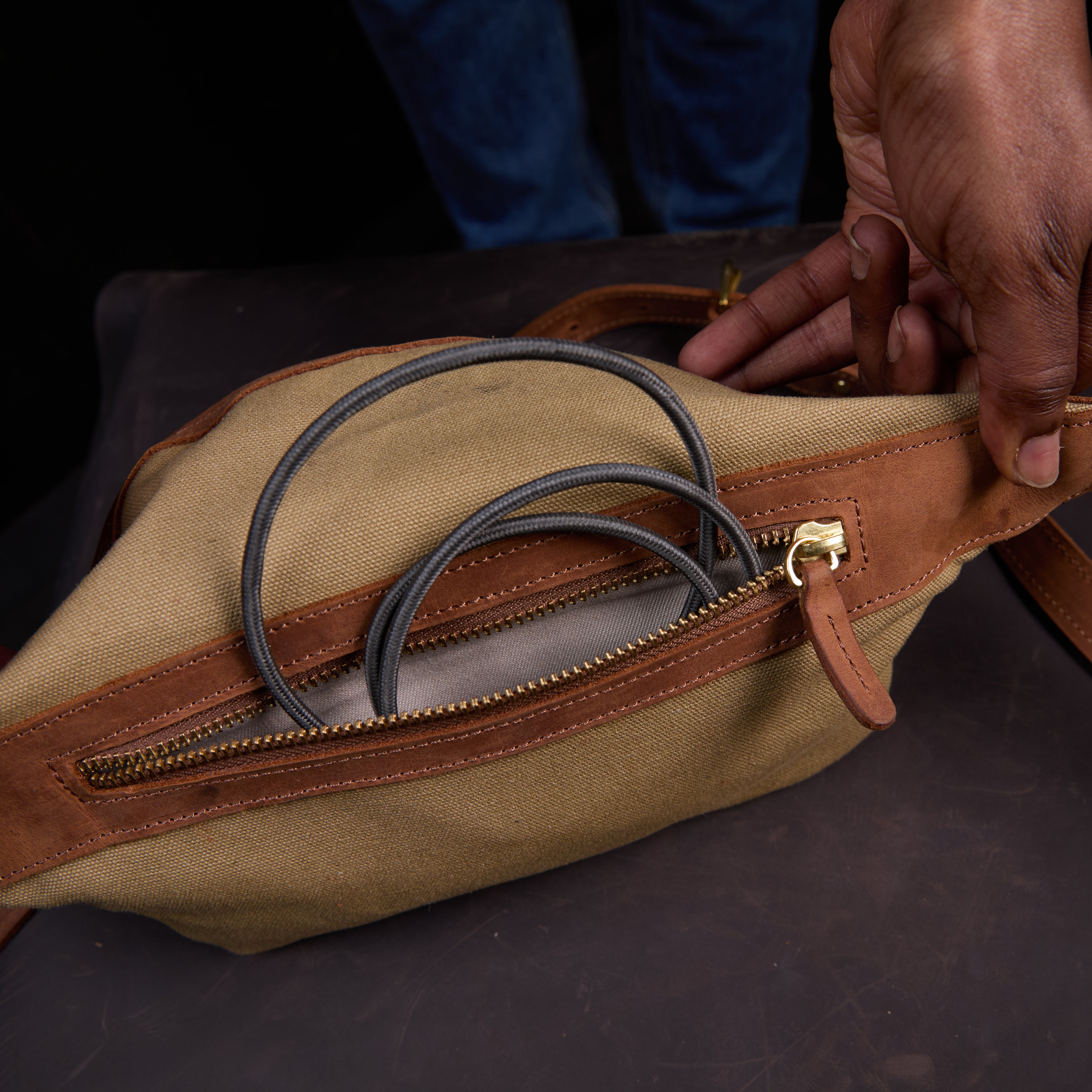 Canvas Mercy belt bag