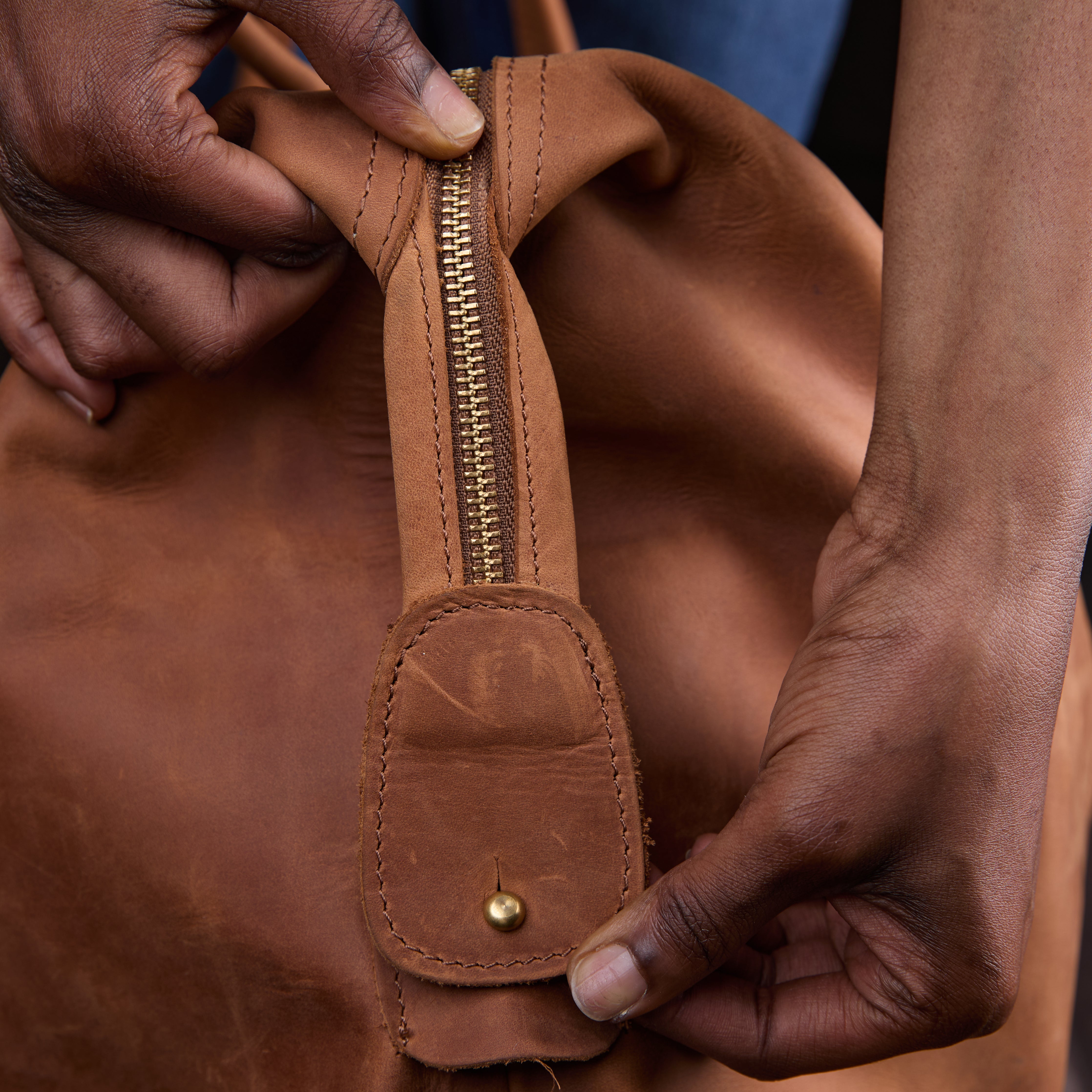 Pull-up Leather Judith Weekender