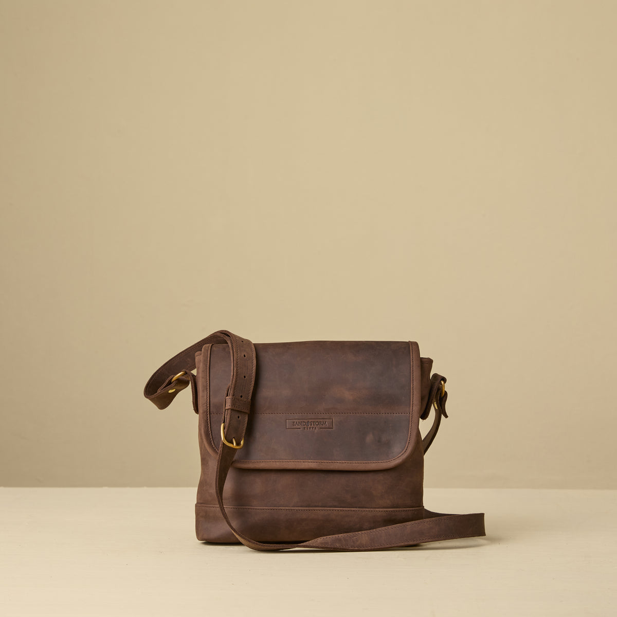Pull-up Leather Millicent Crossbody