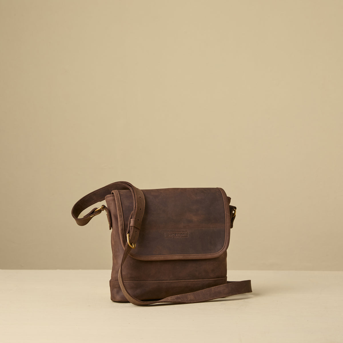 Pull-up Leather Millicent Crossbody