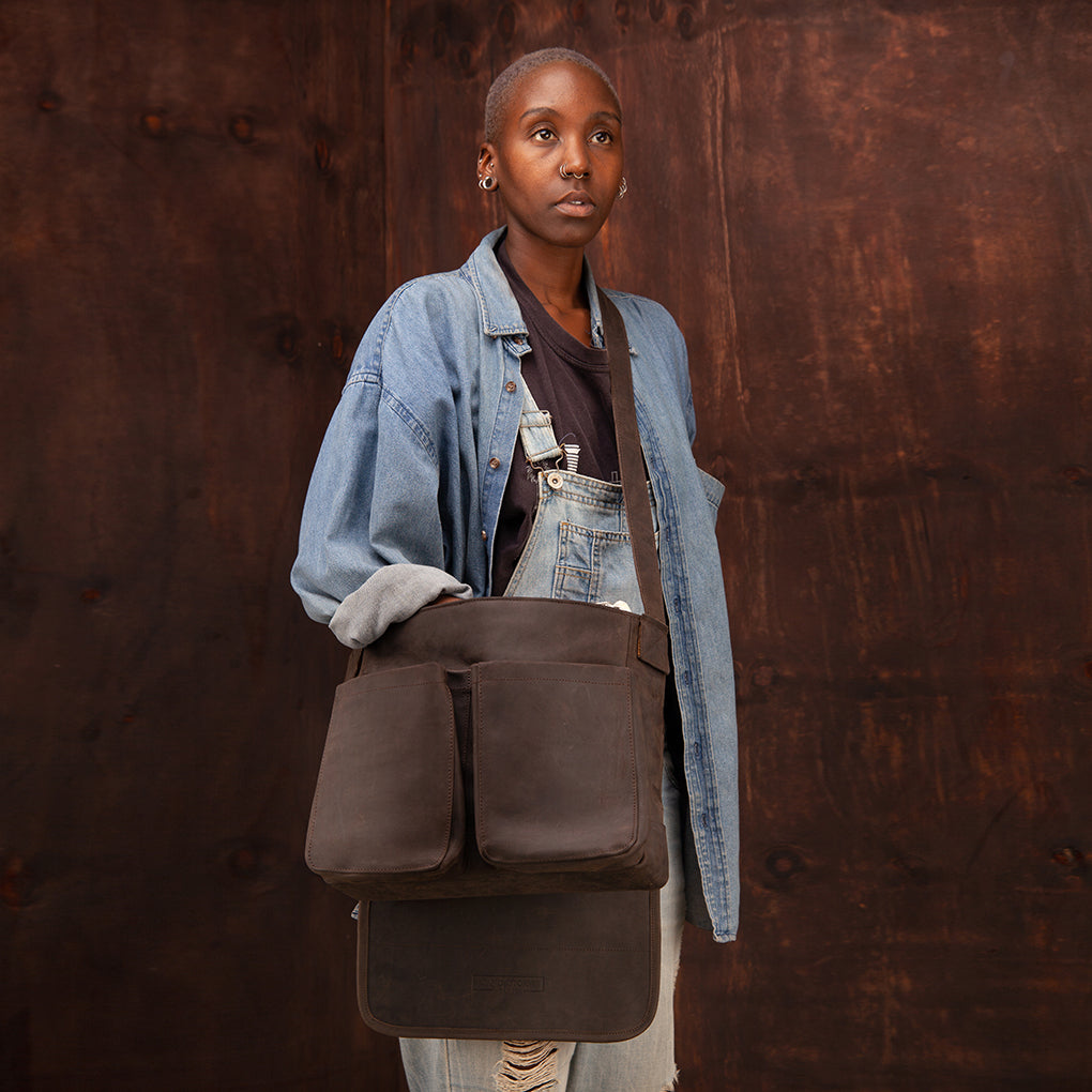 Pull-up Leather Jeremiah Messenger - Sandstorm Kenya (Intl)